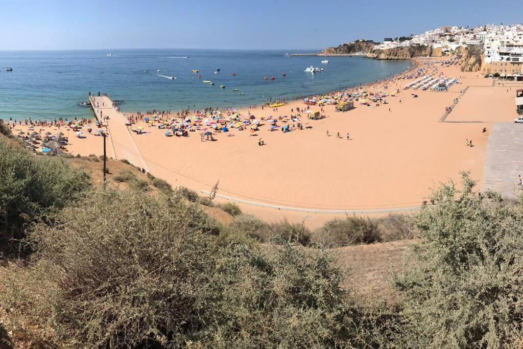 Alexa Apartment T2, Albufeira Center Two Bedrooms Self Check-In Eksteriør billede